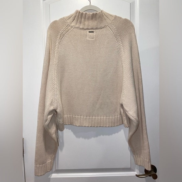 Billabong The Salty Blonde Knit Mock Neck Sweater size L - Picture 4 of 4